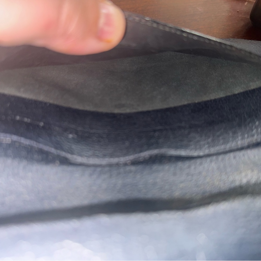 Used in good condition Gucci clutch / wallet - Picture 13 of 16
